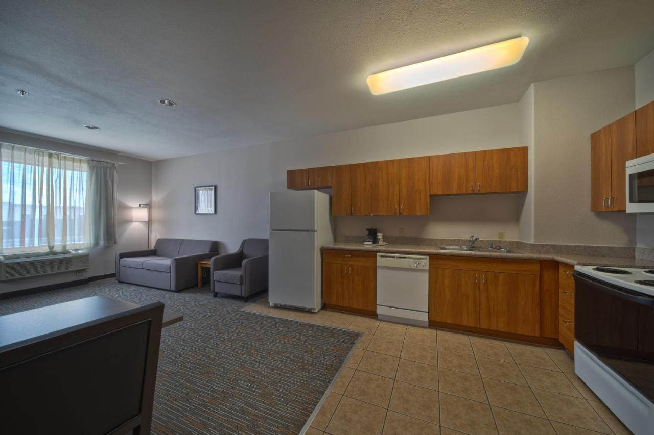 Wingate By Wyndham Houston Bush Intercontinental Airport Hotel