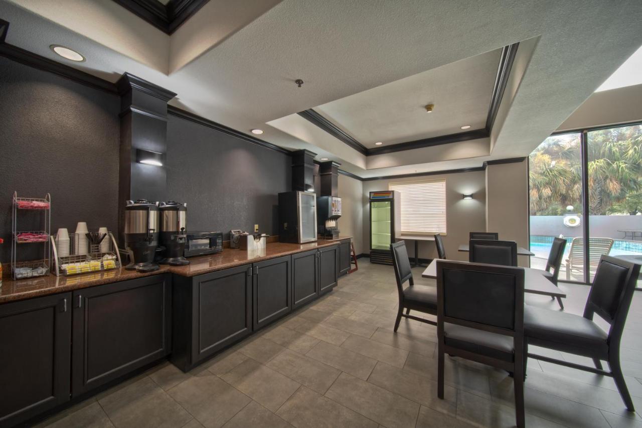 Hotel Wingate By Wyndham Houston Bush Intercontinental Airport Aldine