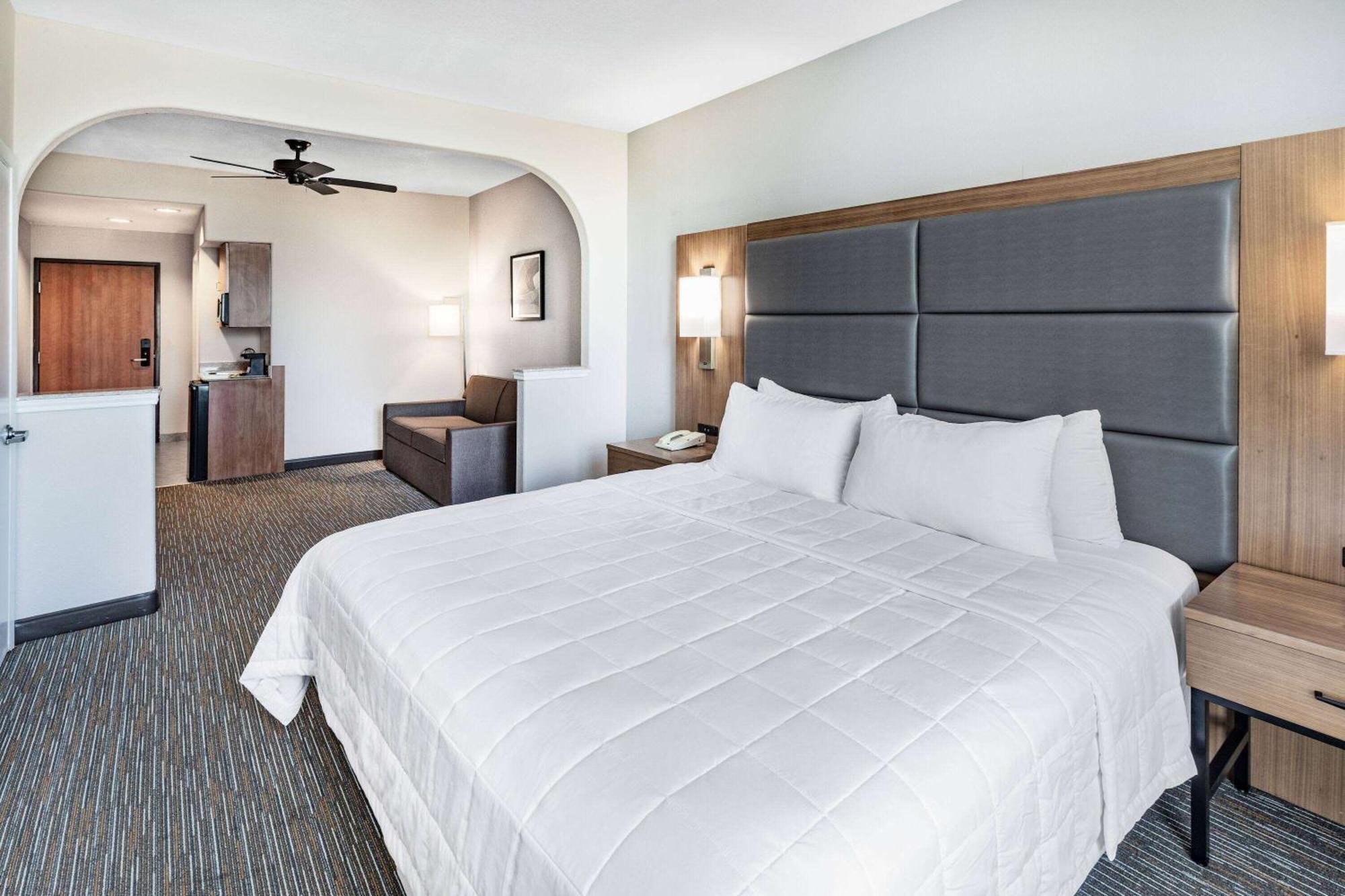 Hotel Wingate By Wyndham Houston Bush Intercontinental Airport 2*