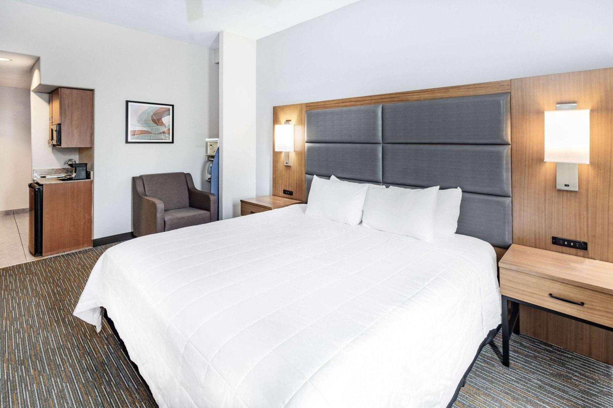 Wingate By Wyndham Houston Bush Intercontinental Airport 2*