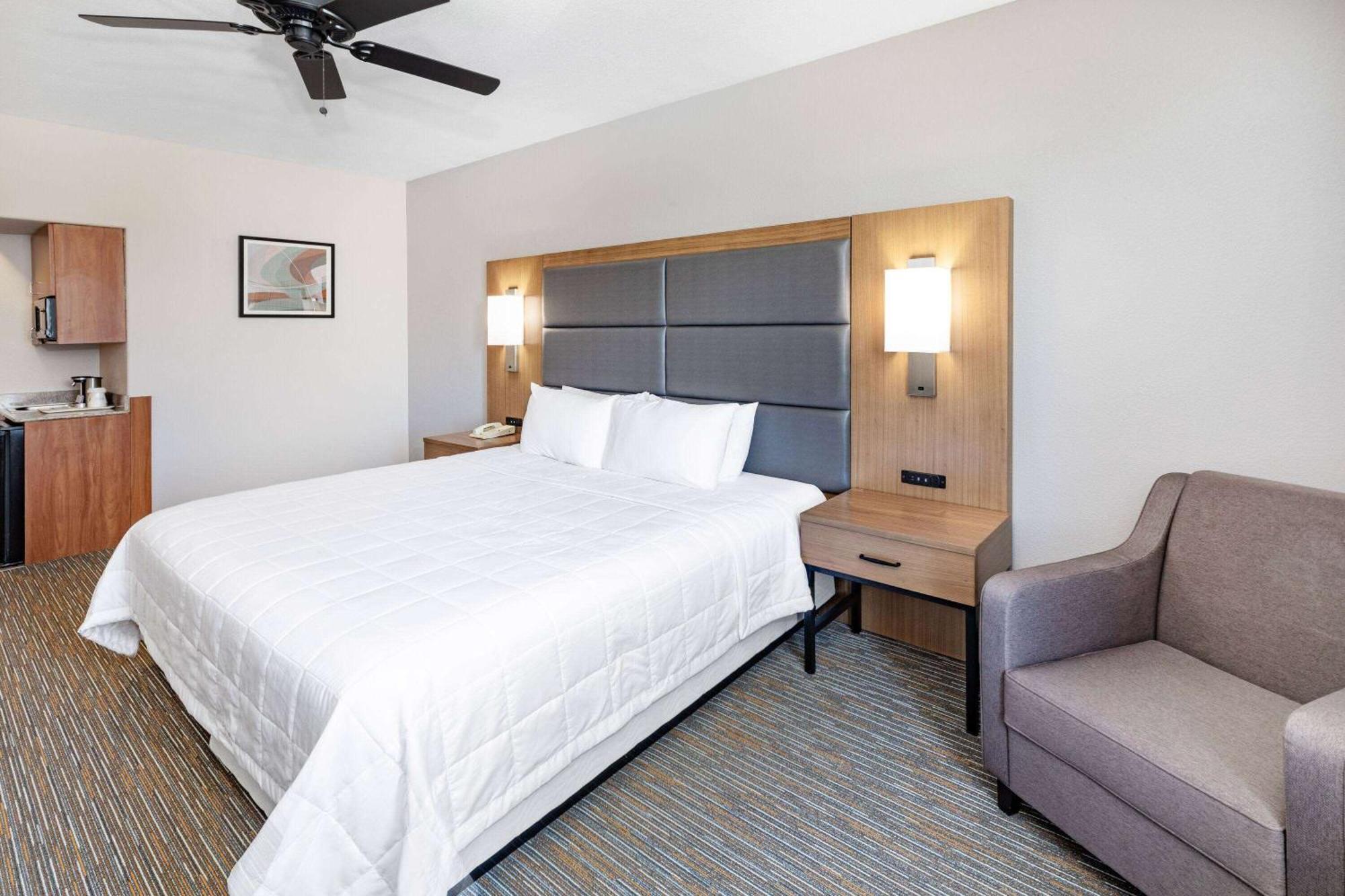 Wingate By Wyndham Houston Bush Intercontinental Airport 2*